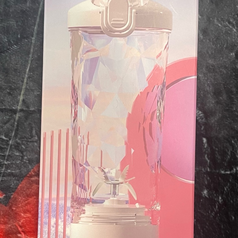 Pink and White Portable Blender